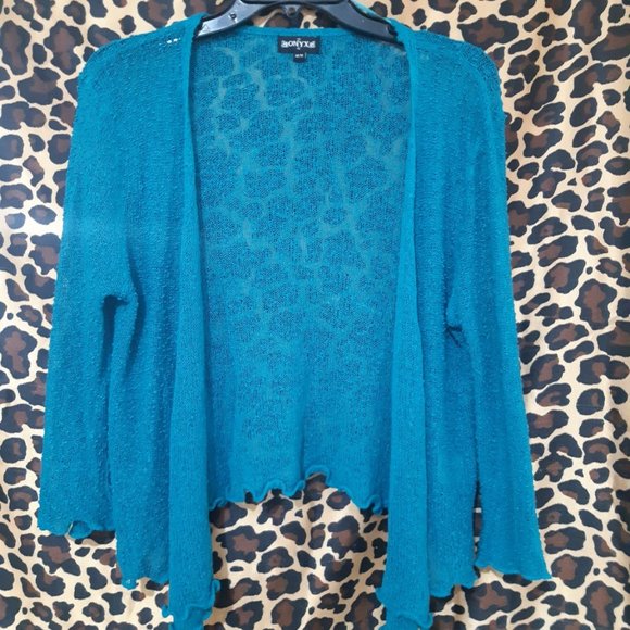 Casual dress with coordinating shrug - Picture 9 of 12